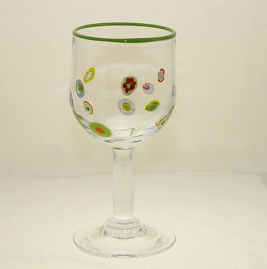 Millefiori Weinglas mit grünem Rand Höhe ca. 17 cm Inhalt ca. 0,3 l