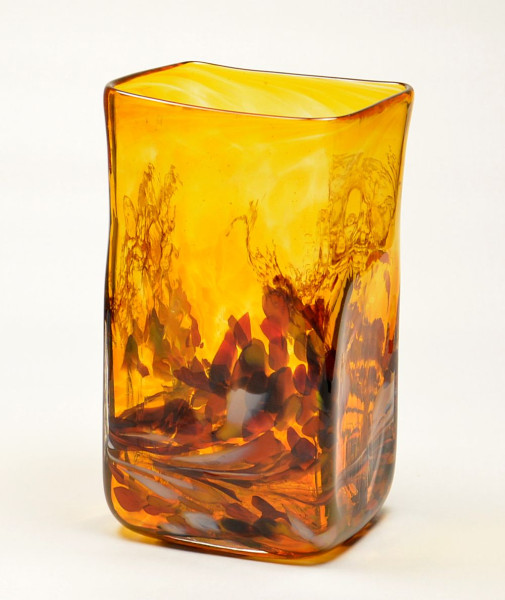 Kastenvase Granulat gold freigeformtes Lauschaer Glas, Maße ca. B10 x T8 x H18 cm