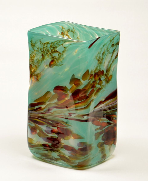 Kastenvase Granulat türkis freigeformtes Lauschaer Glas, Maße ca. B10 x T8 x H18 cm