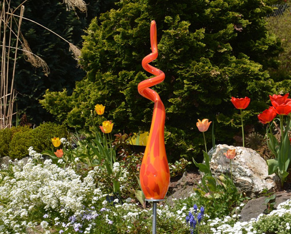 Gartenobjekt Spirale 40 cm orange rot inkl. Eisenstab, Gesamthöhe ca. 1,60 m